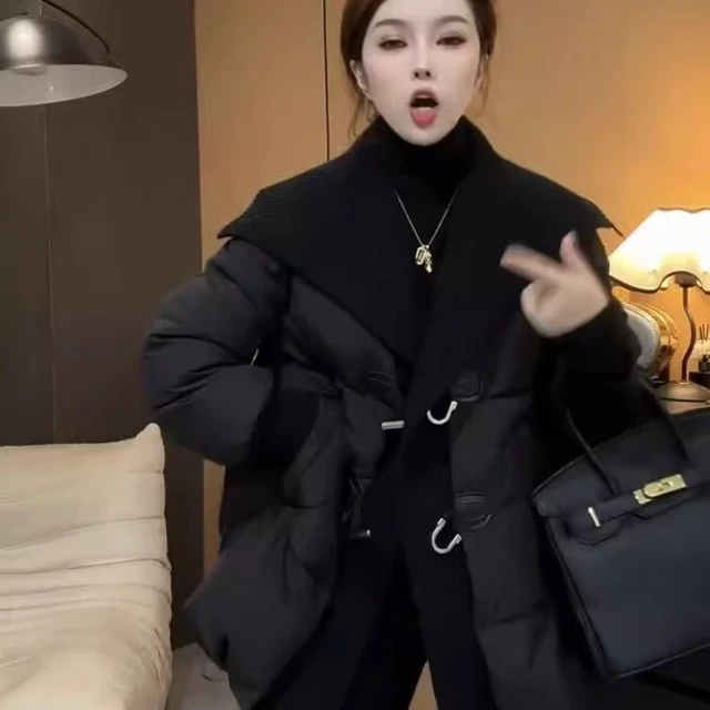 2025冬季新款韩版时尚中长款棉服外套女拼接针织大翻领披肩棉衣潮