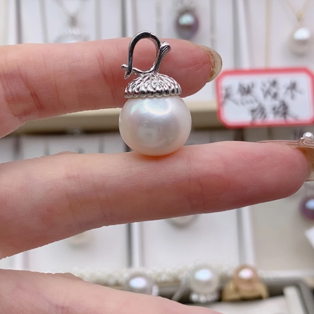 吊坠(赠链)银S925镶嵌淡水珍珠A
