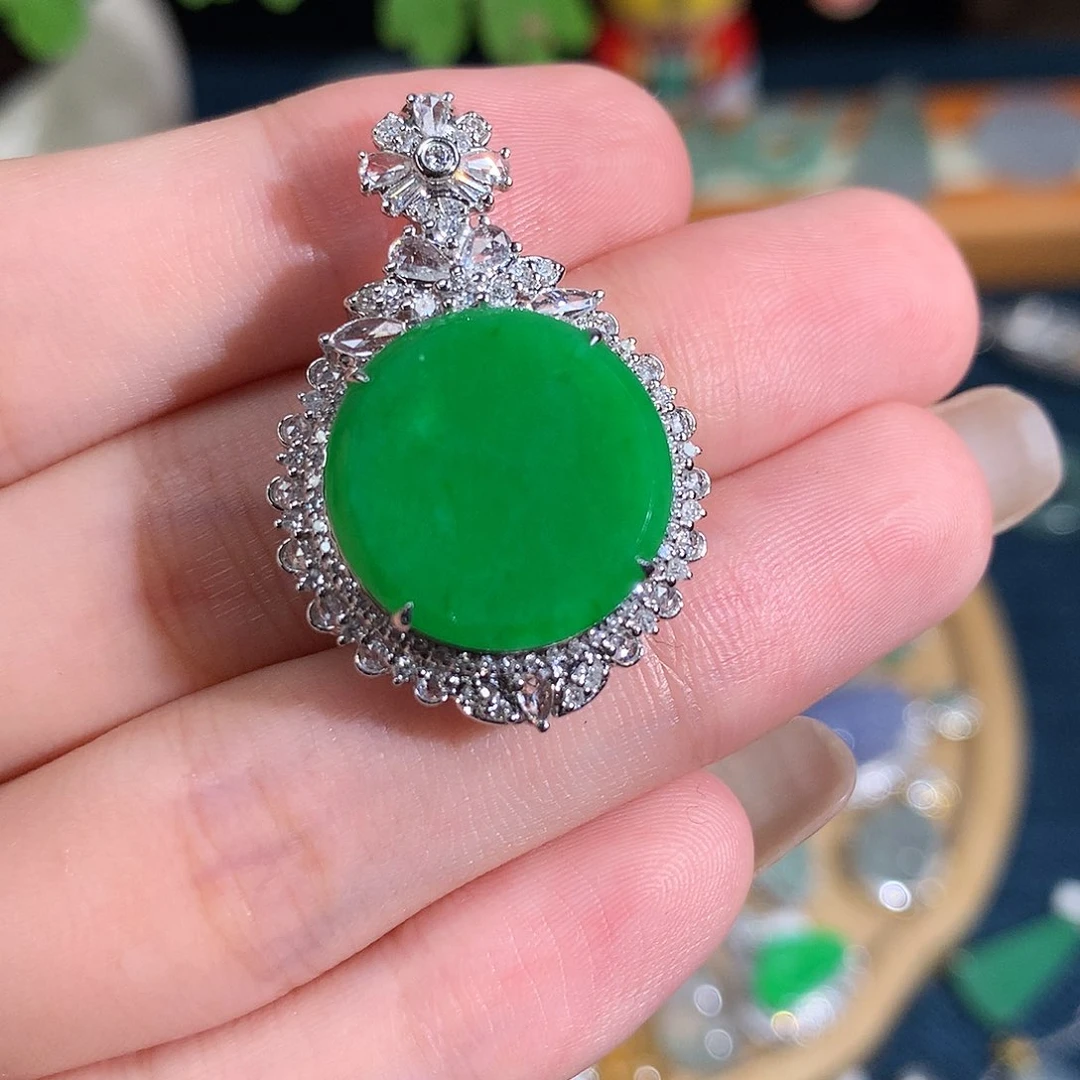 吊坠(不含链)18K金镶嵌翡翠