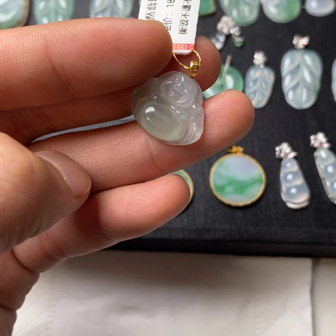 吊坠(不含链)18K金镶嵌翡翠