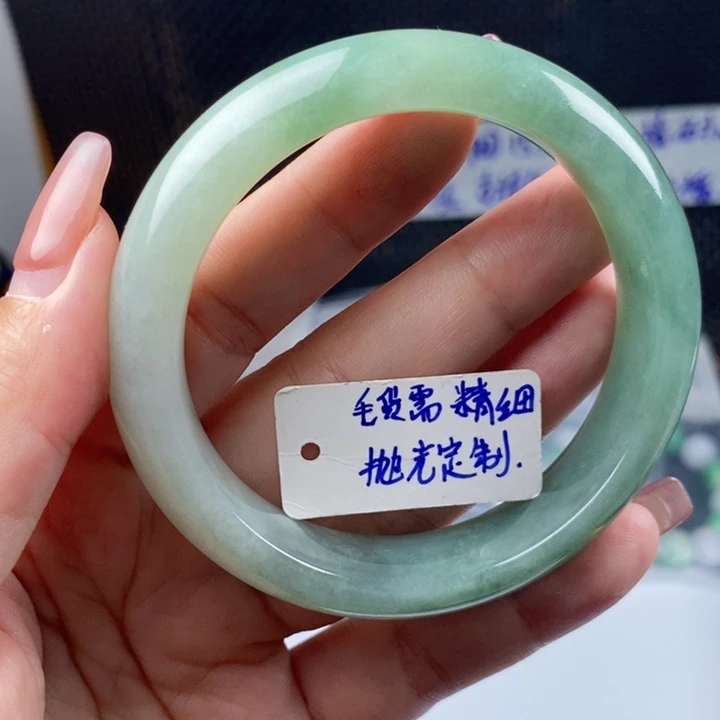 定制翡翠未镶嵌定制翡翠未镶嵌手镯57圈口