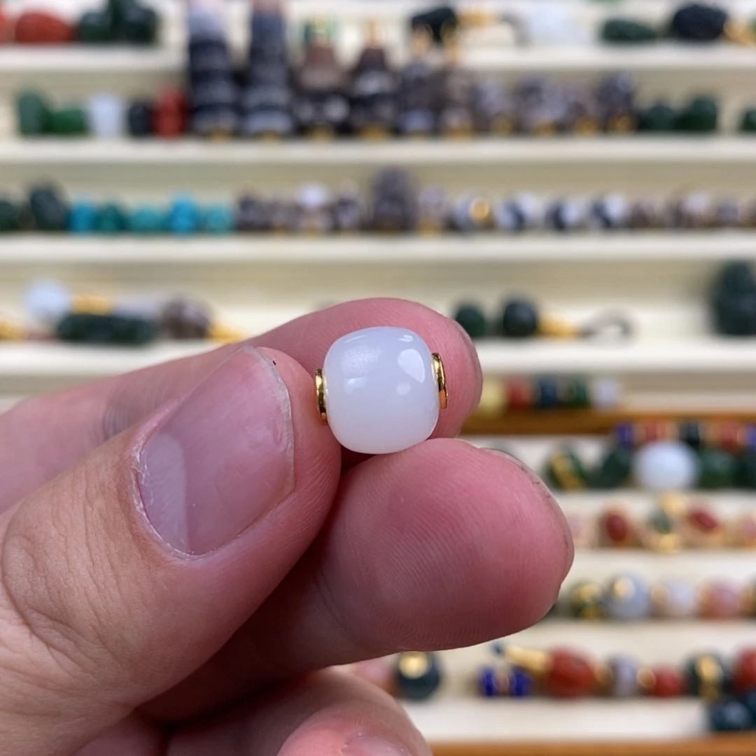 和田玉颈饰18K金镶嵌