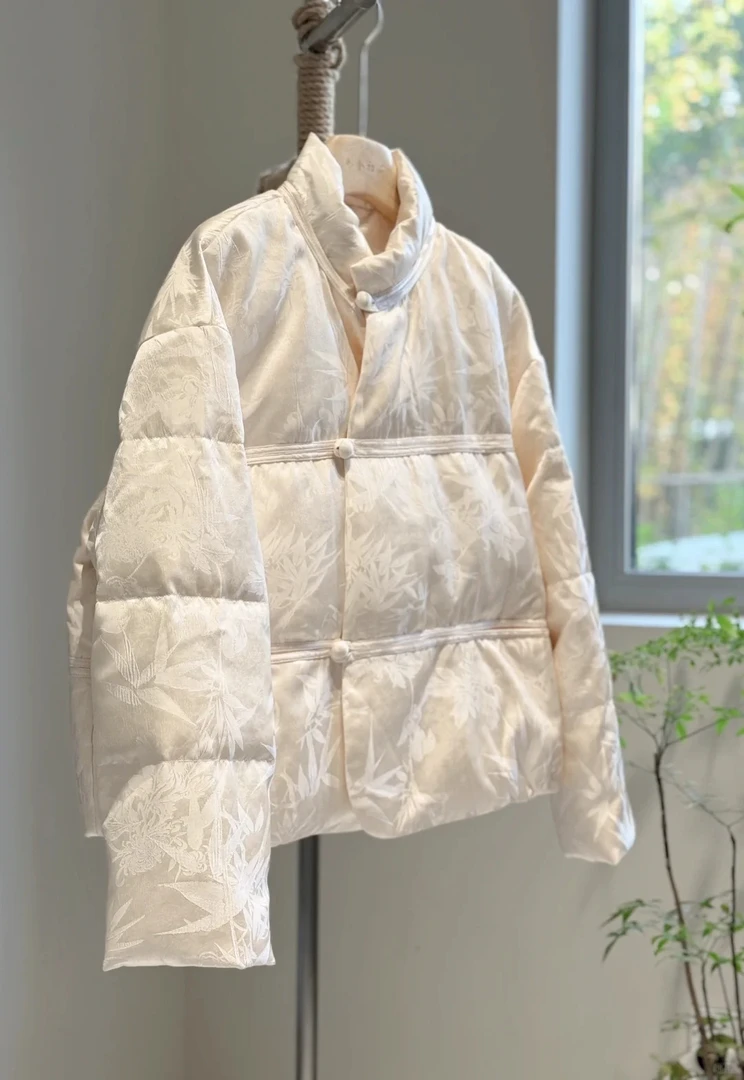 秋冬季新中式白色提花保暖立领棉服女国风短款轻奢高级感棉衣外套