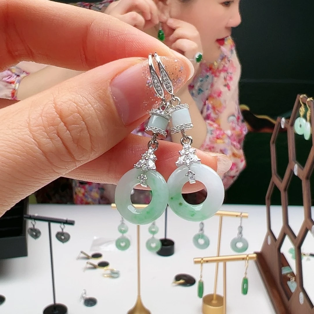 翡翠耳饰银S925镶嵌天然翡翠耳饰银s925镶嵌