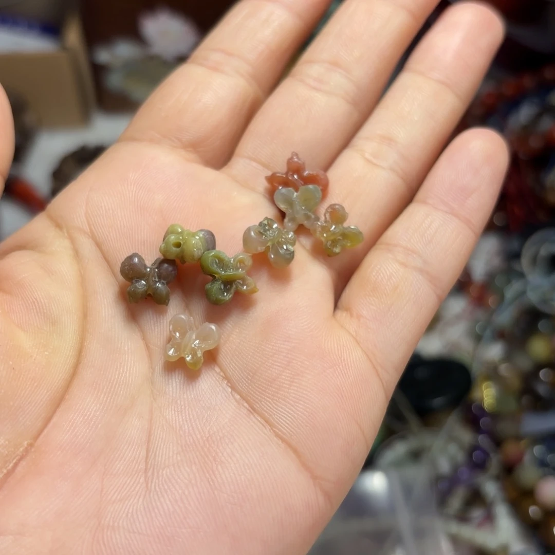 岫岩河磨玉（透闪石质玉）颈饰未镶嵌倔****✨