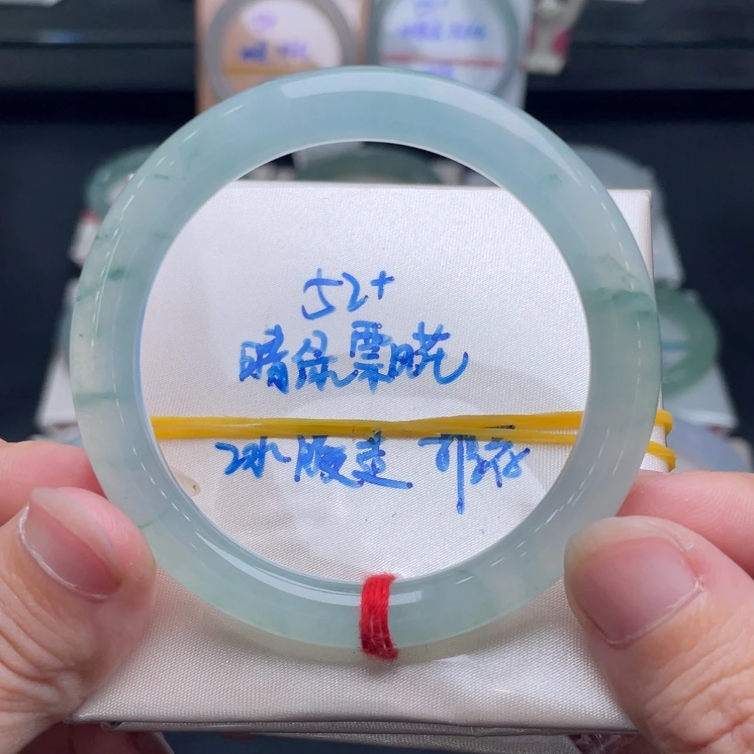 翡翠未镶嵌手镯翡翠手镯36