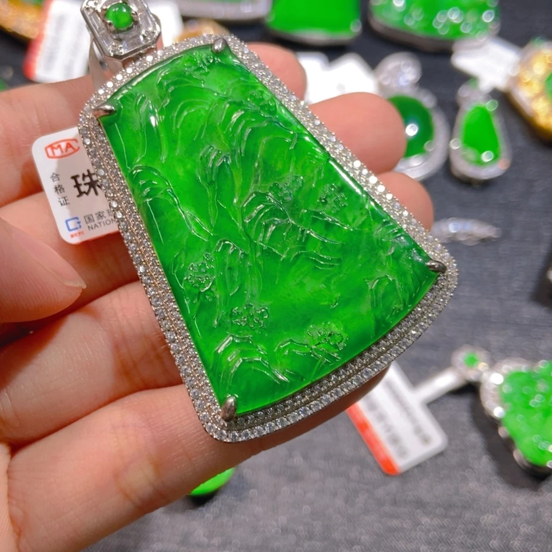 翡翠未镶嵌吊坠(不含链)