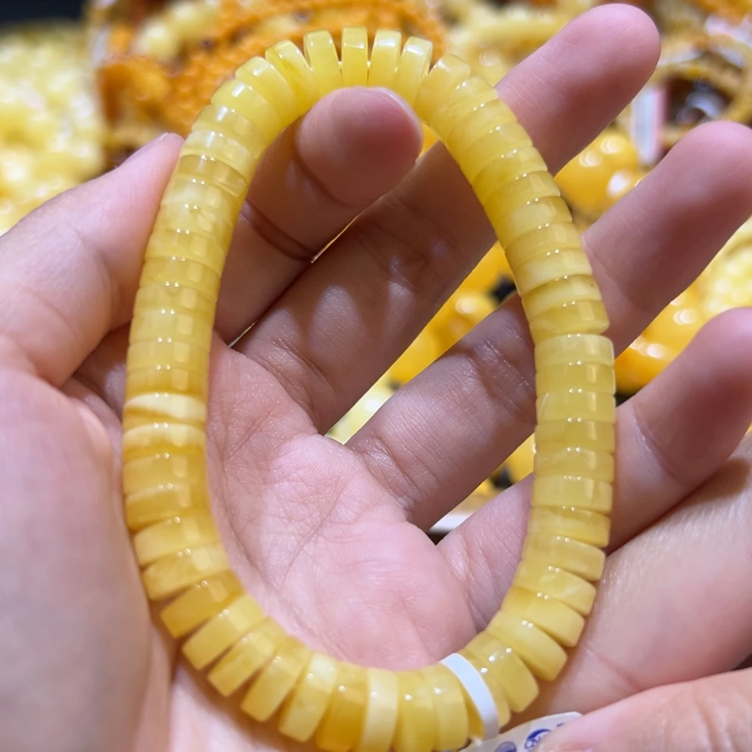 未镶嵌琥珀珠宝奇石