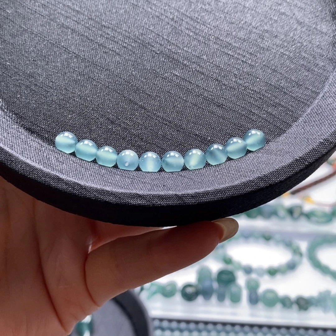 墨****翡翠未镶嵌手链卡6左右圆珠