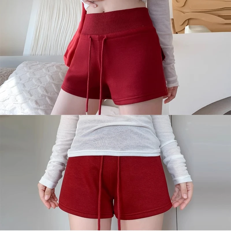 红色辣妹运动短裤女夏季新款小个子美式高腰薄款修身瑜伽包臀热裤