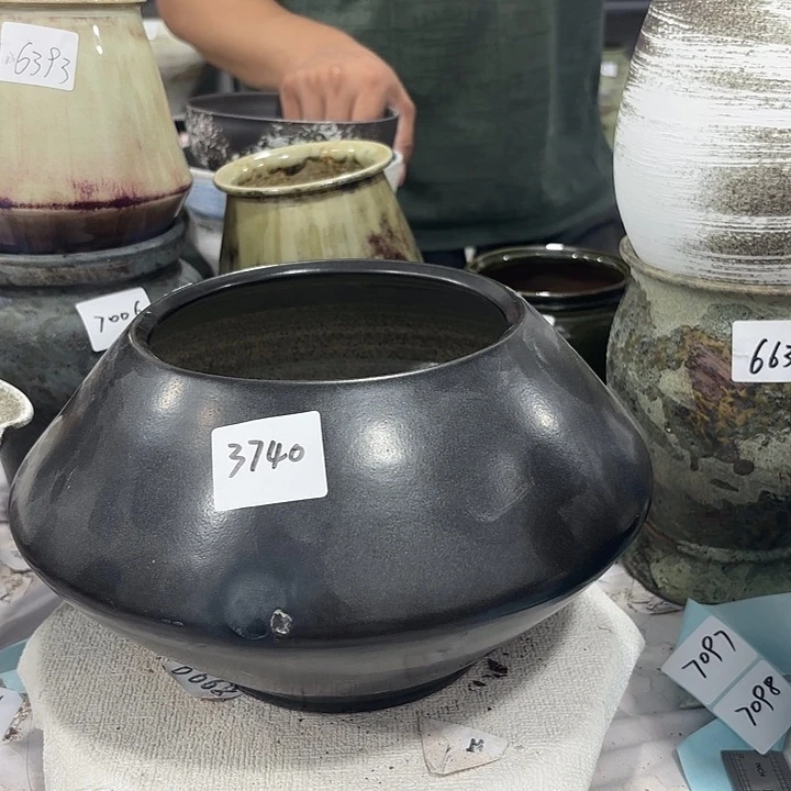 摆件景德镇3740，有孔瑕疵处理