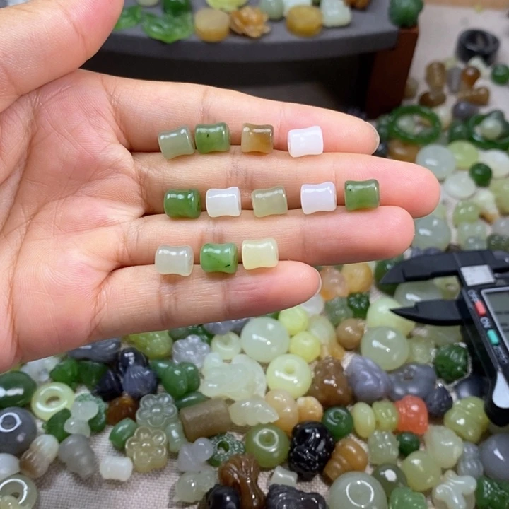 和田玉未镶嵌挂件19.9一个多样性发其一