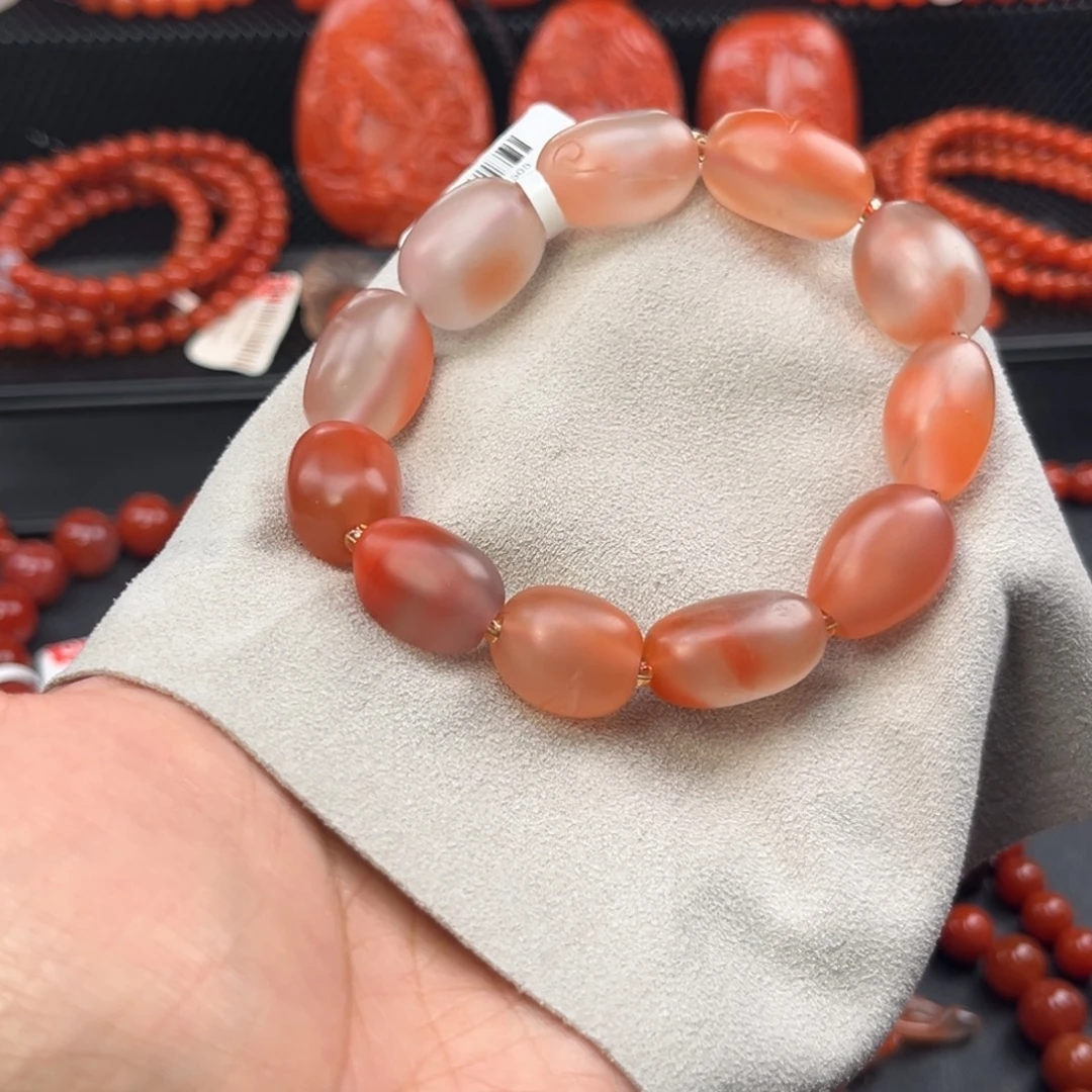 南红玛瑙未镶嵌颈饰