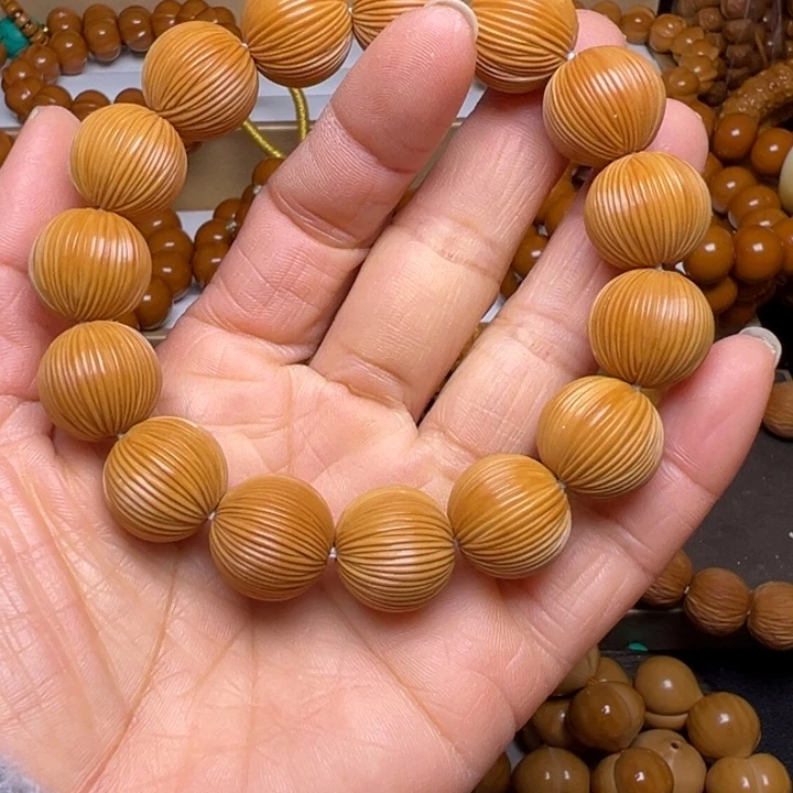 吊坠橄榄核聚宝盆