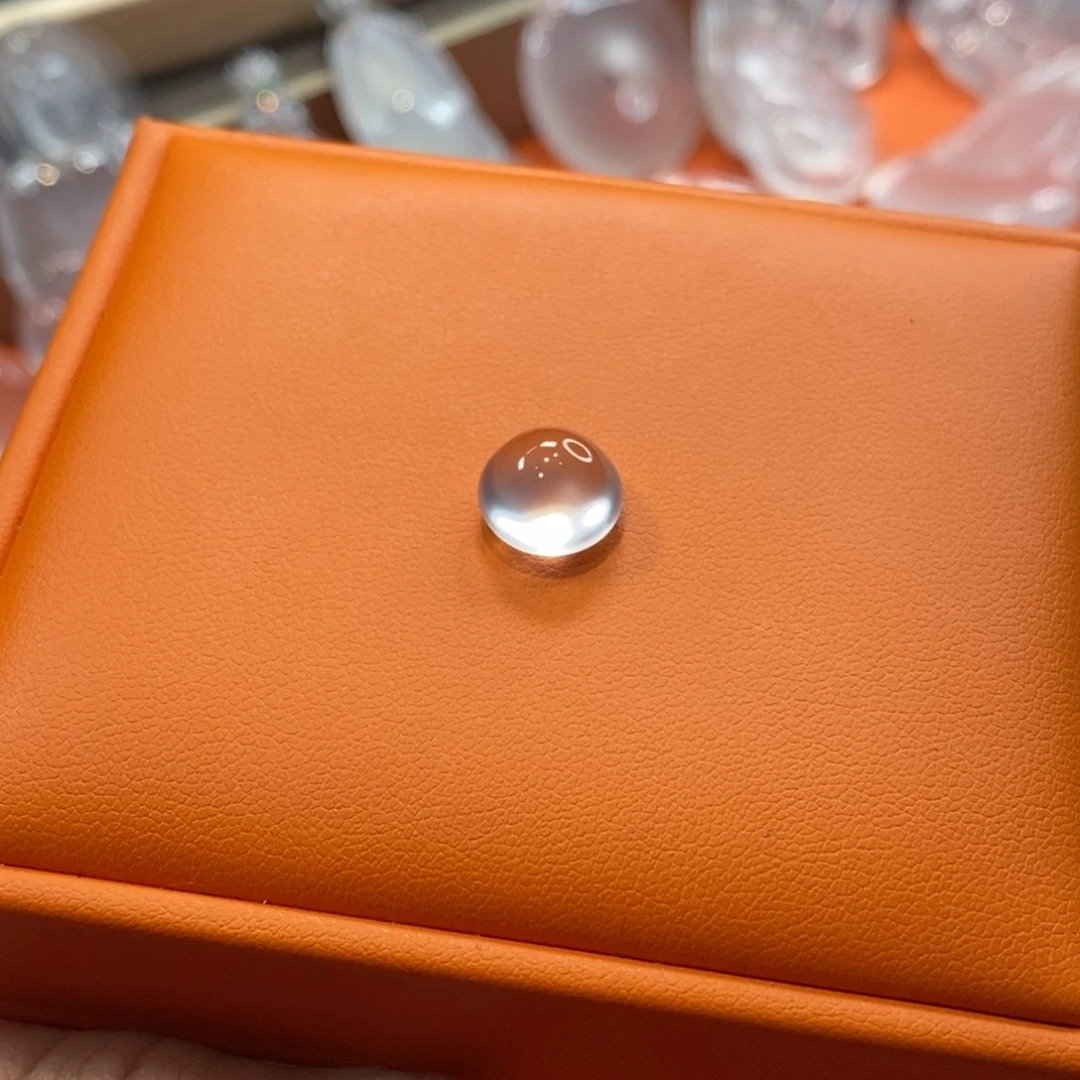 石英质玉吊坠未镶嵌