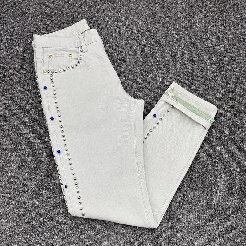 高端轻奢白色钉珠牛仔裤男夏季薄款潮流百搭修身小脚2025新款长裤