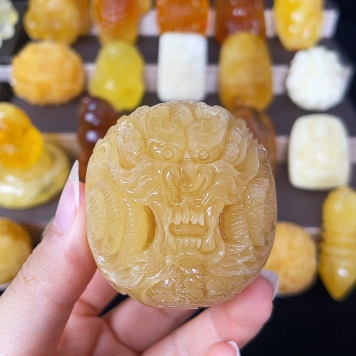 琥珀未镶嵌珠宝奇石