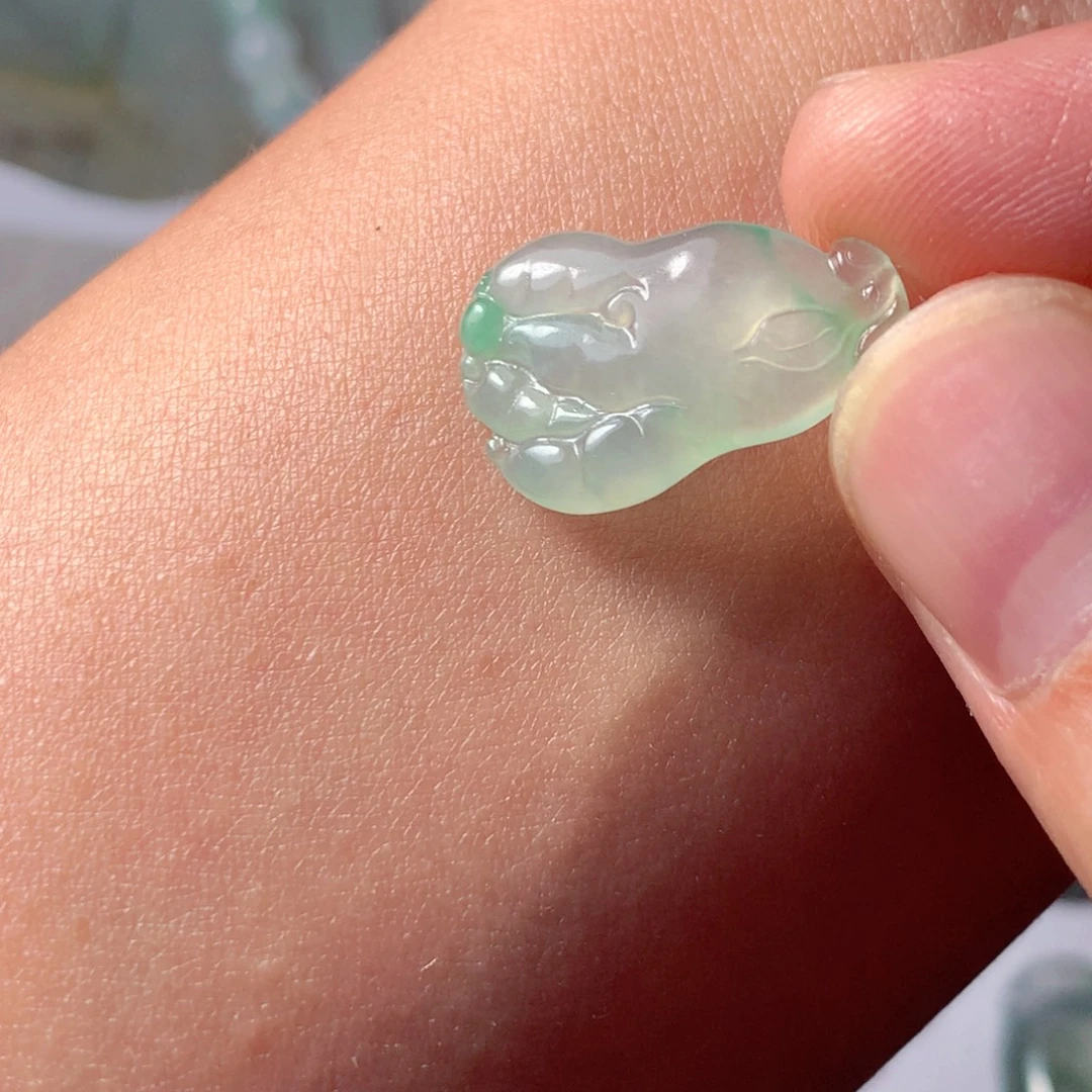 定制翡翠未镶嵌包工