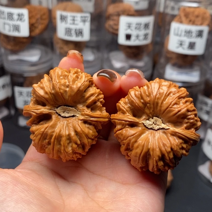 【闪购商品】吊坠文玩核桃平谷凹底38