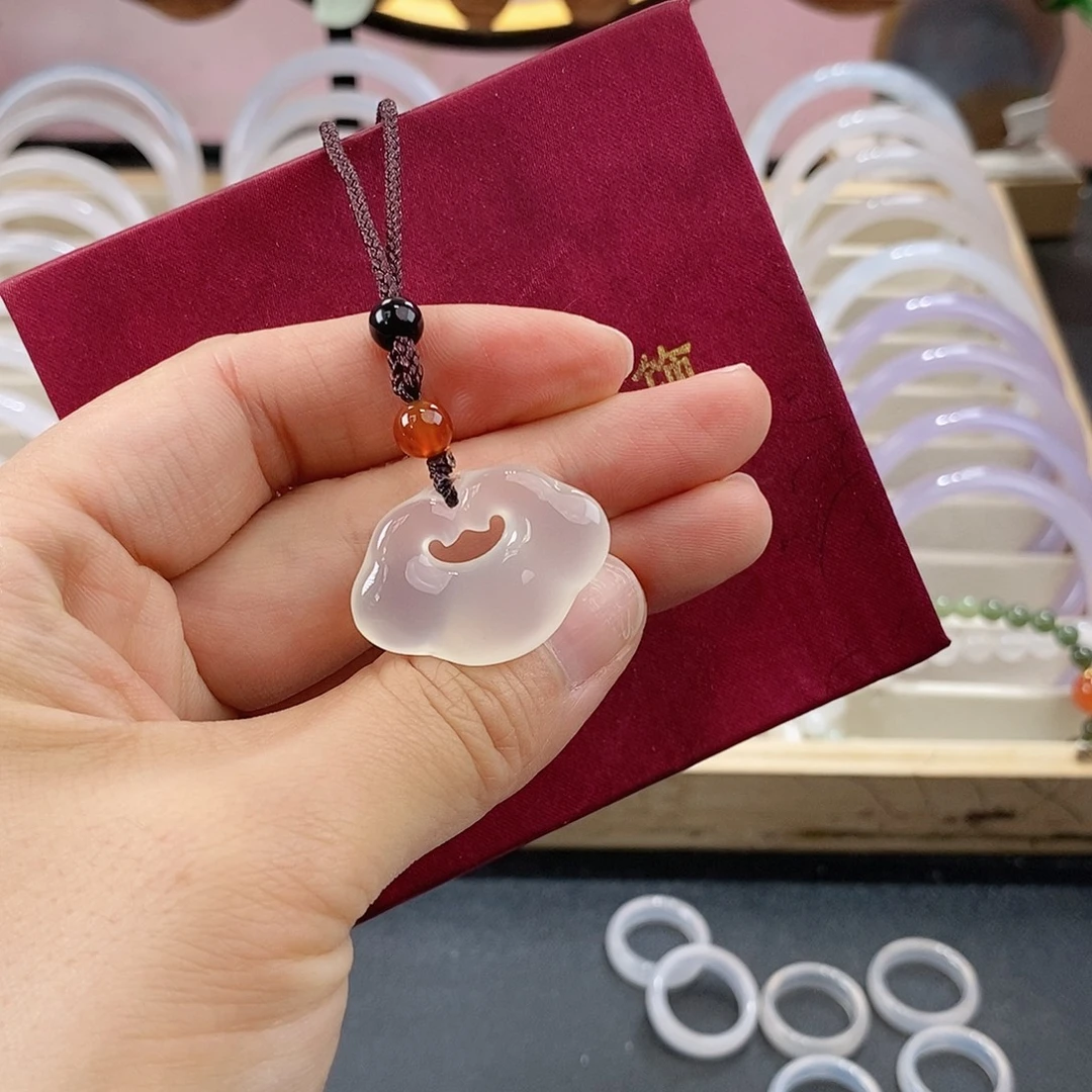 ①***已玛瑙/玉髓未镶嵌手镯