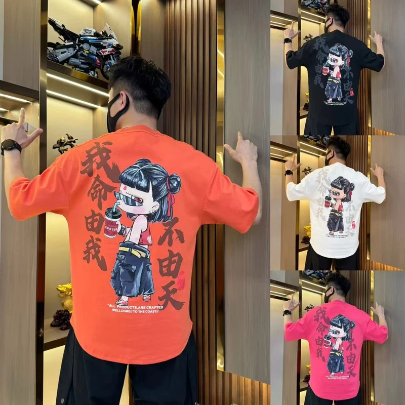 夏季弧形短袖男t恤2025年新款印花哪吒图案青年宽松百搭燕尾服