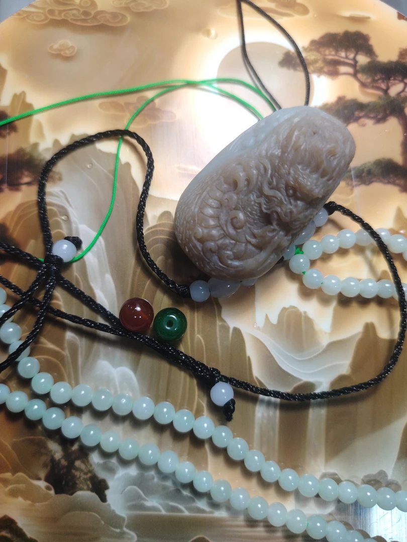 和田玉糖白神龙护主