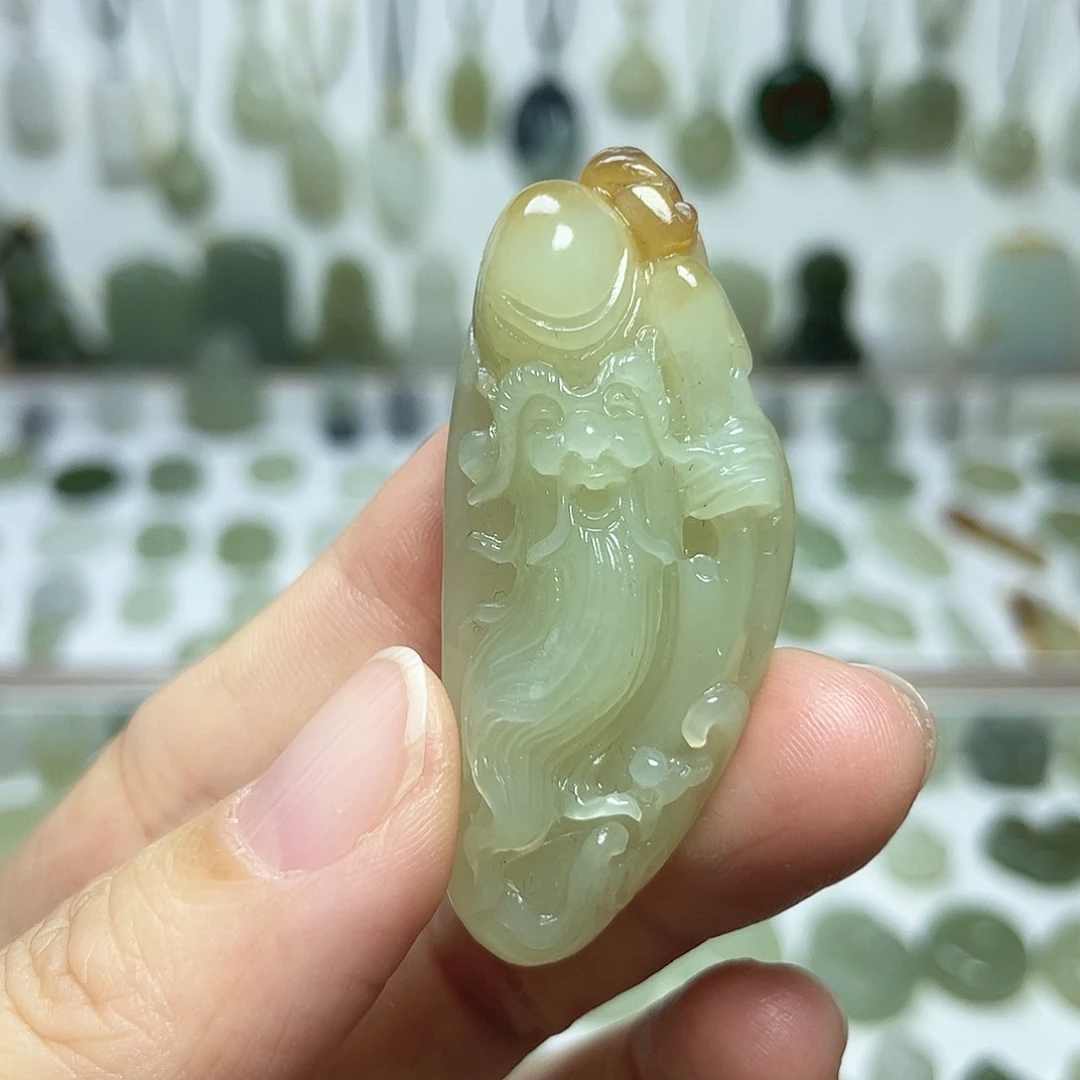 颈饰未镶嵌和田玉