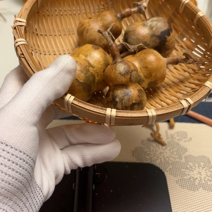 *****天然手捻老皮葫芦