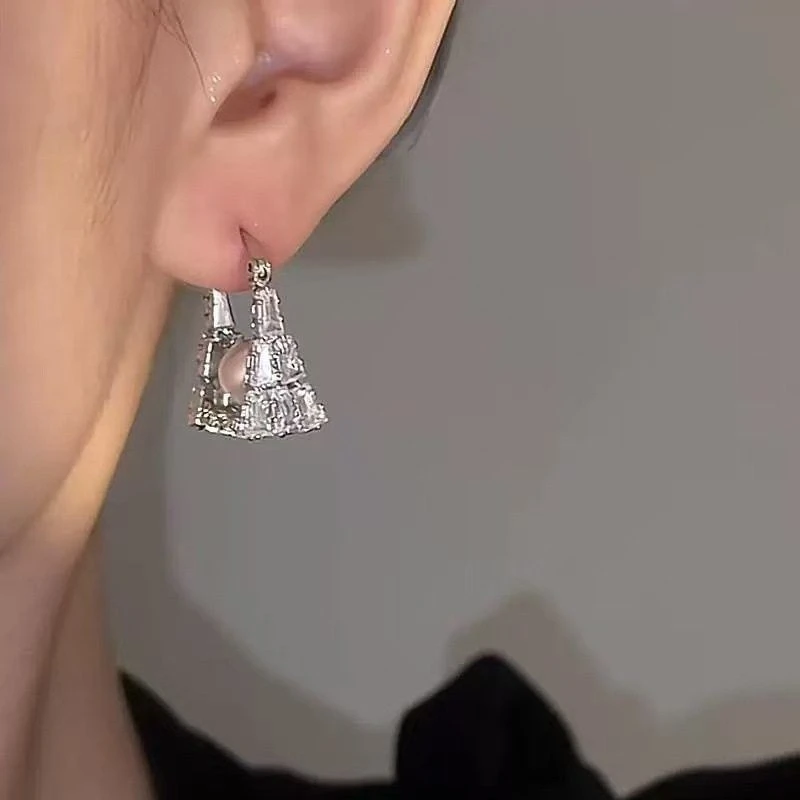 合金仿珍珠耳饰 银色手提包珠珠耳扣甜酷百搭小众独特时尚耳饰