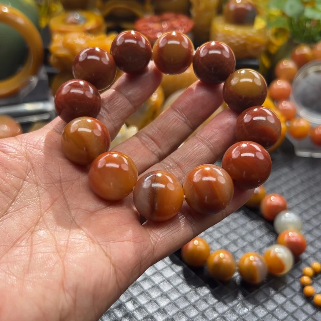 石英质玉未镶嵌颈饰