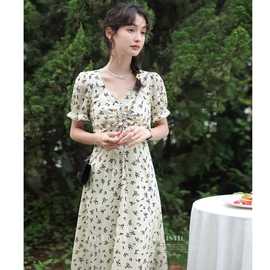 （芸品专属）夏季新款法式泡泡袖碎花连衣裙高腰显瘦别致a字裙1528