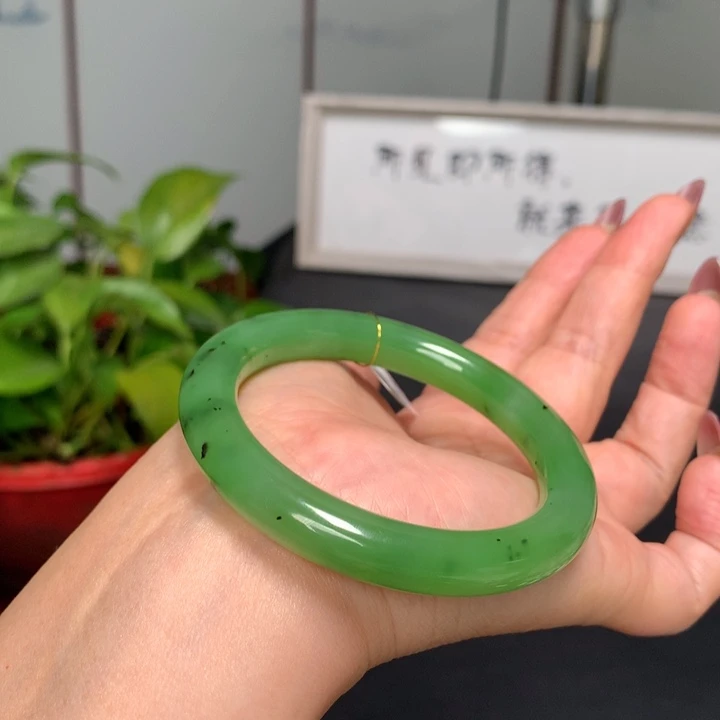 和田玉手镯未镶嵌55