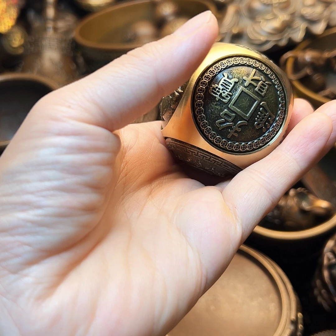 精美铜器工艺品等