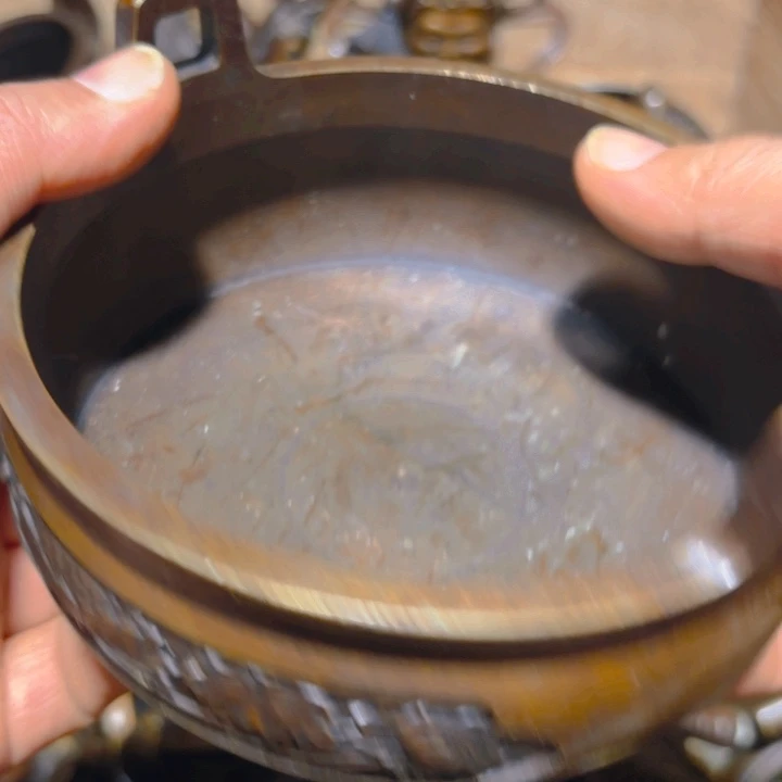 铜的。全清了。一件不留！不磨叽