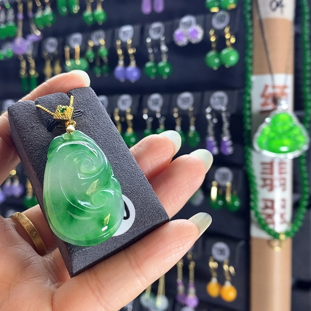 翡翠银S925镶嵌耳饰230