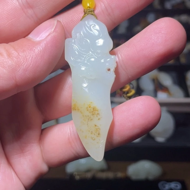 和田玉(子料)未镶嵌车挂