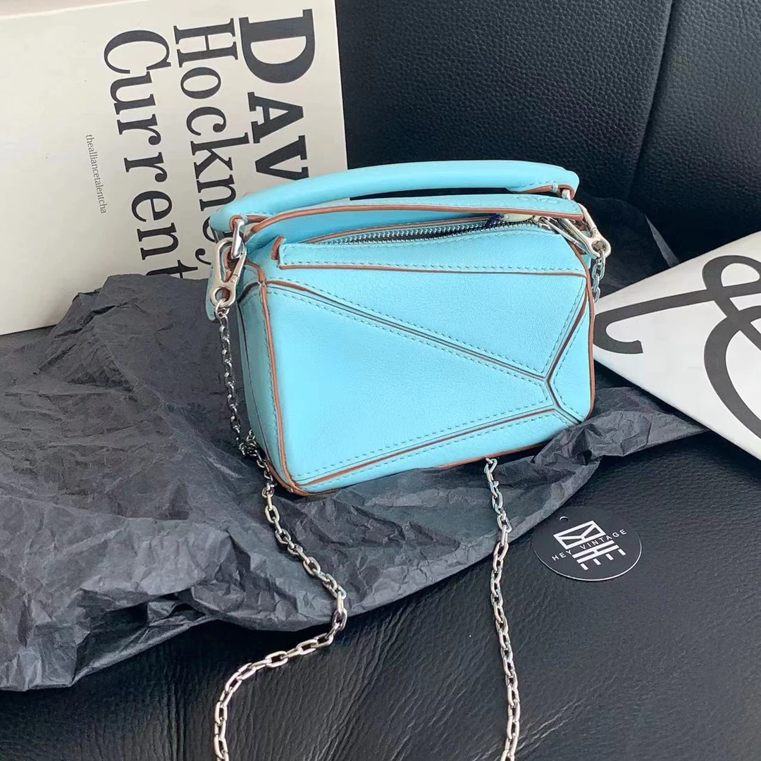 95新 LOEWE/罗意威 蓝色puzzle包mini 13cm 14183078