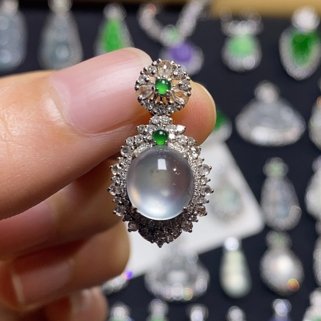 翡翠18K金镶嵌吊坠(不含链)蛋面