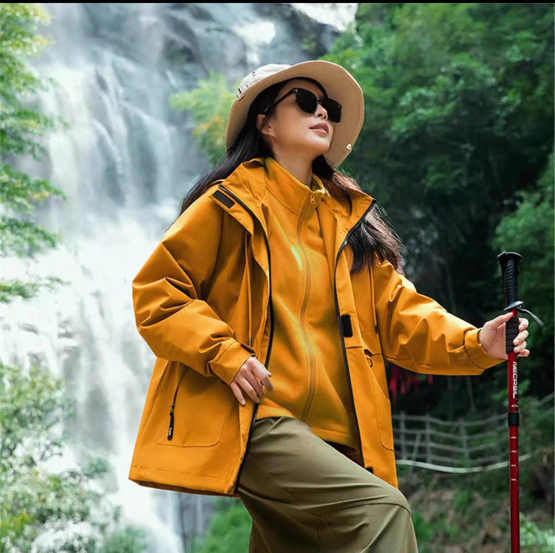 盈溪户外属可拆卸三合一冲锋衣