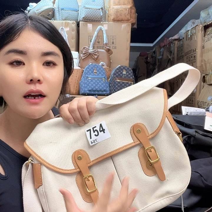 PVC包包包包包包包包包包吧