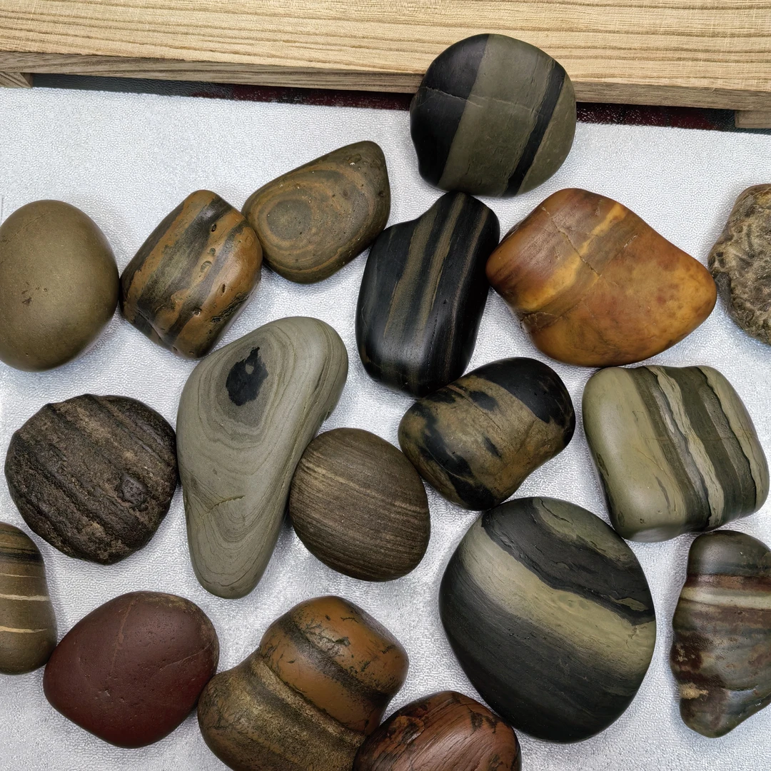 特色原石，千奇百怪，各具魅力