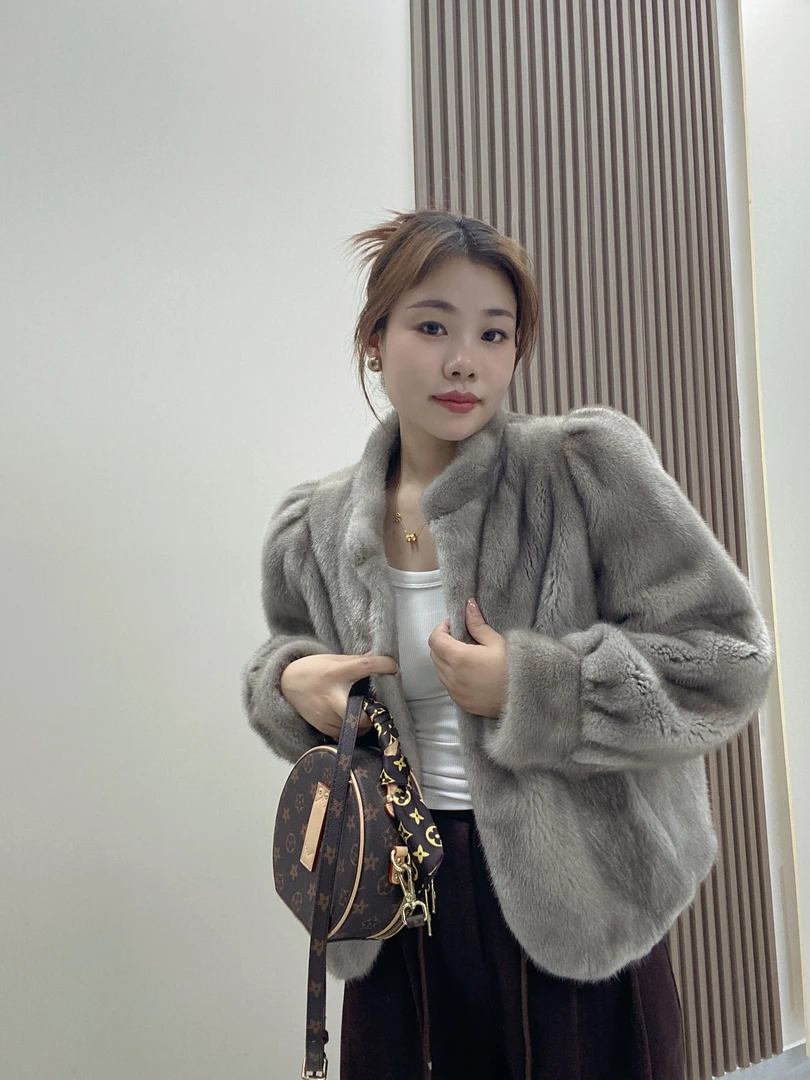 梵琴黛豪门千金！！皇冠进口丹麦整貂短二立领年轻时尚显瘦女外套