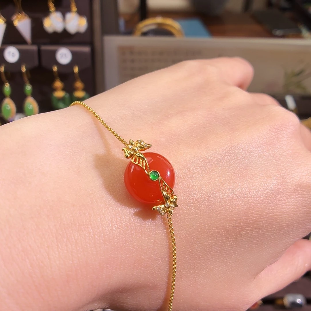 18K金镶嵌手链南红玛瑙