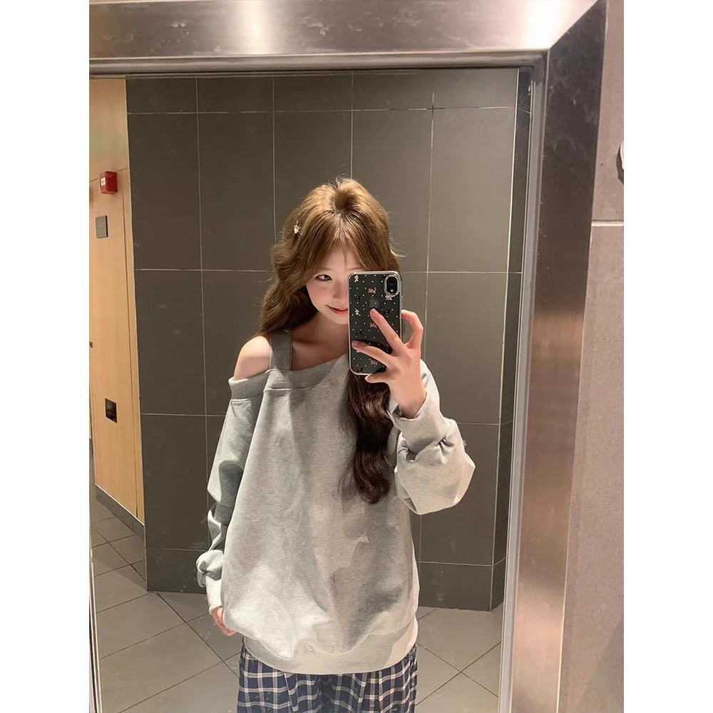 薄款露肩卫衣女秋2025韩版新款设计感斜肩领纯欲辣妹纯色上衣