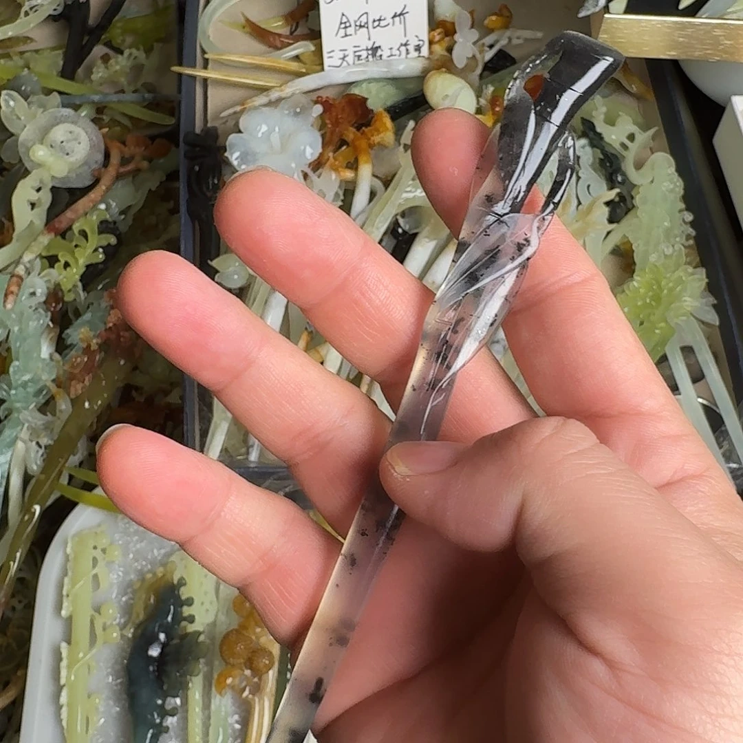 闲***茶蛇纹石玉未镶嵌发饰