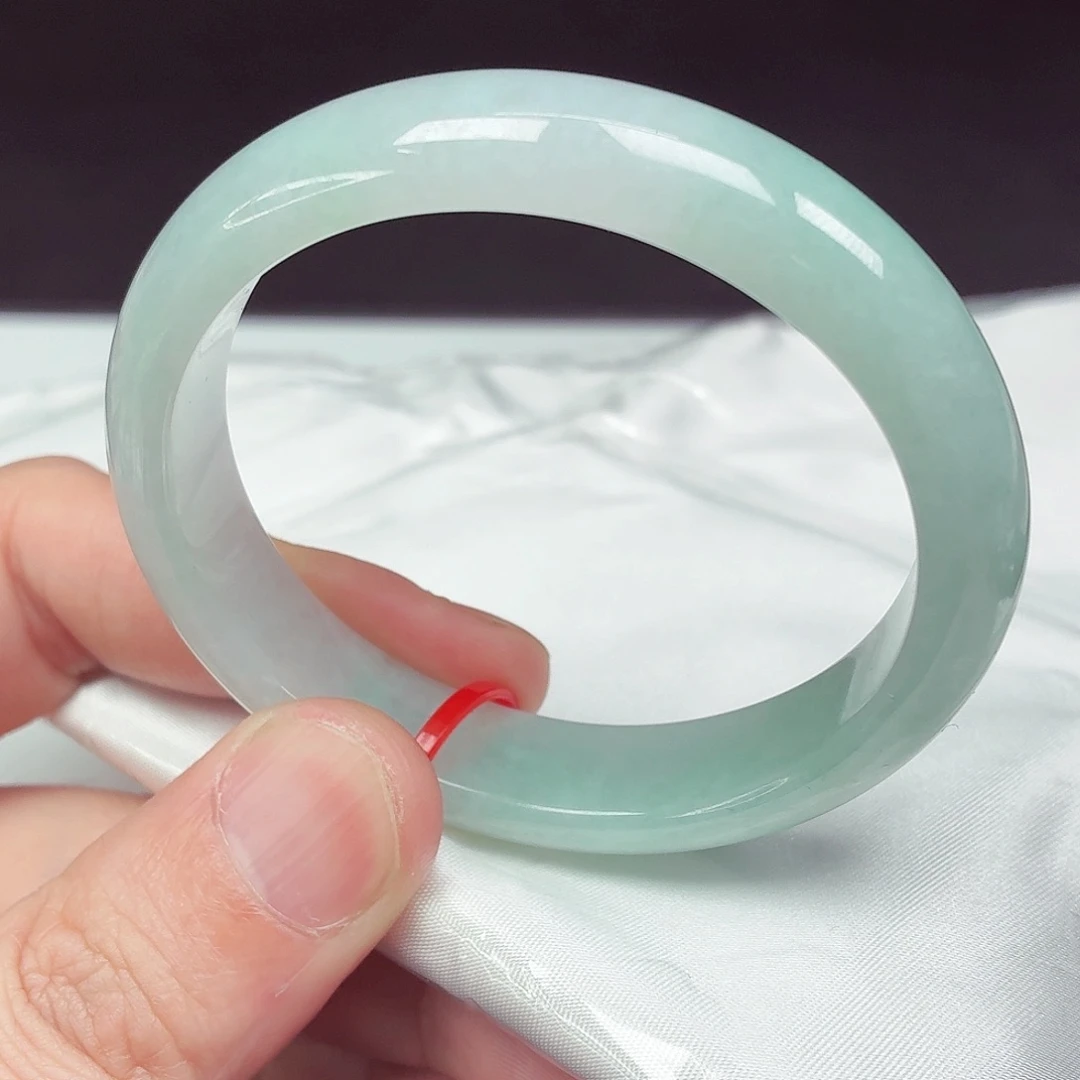 翡翠未镶嵌手镯54.5圈贵妃