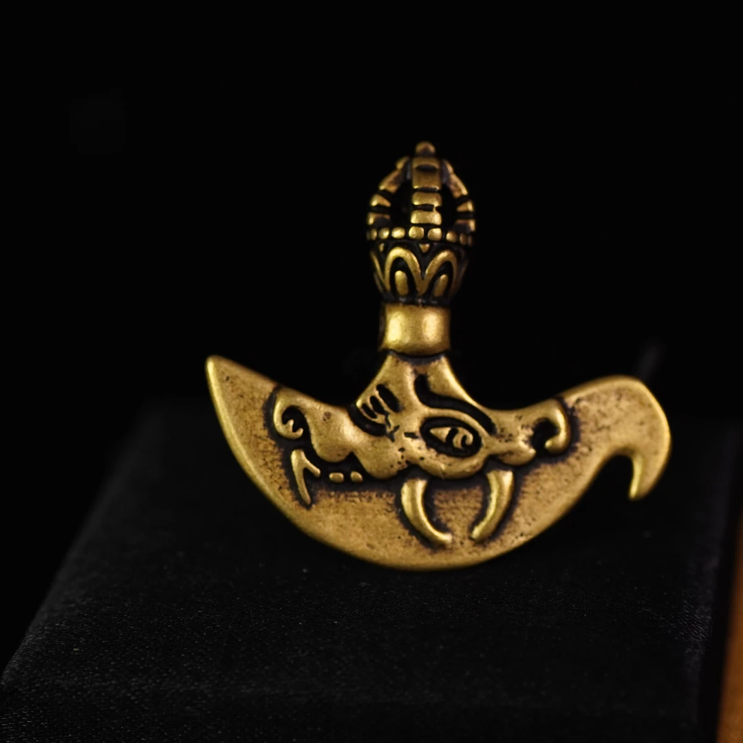 二十世纪铜钺刀挂饰FY251015232