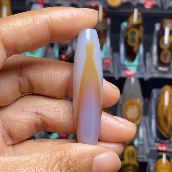 玛瑙/玉髓颈饰未镶嵌