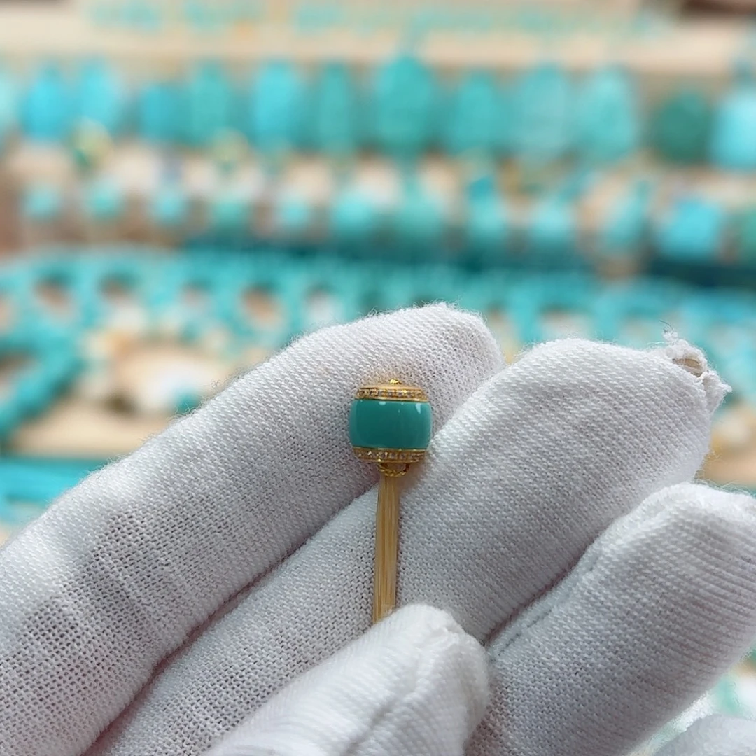 绿松石18K金镶嵌珠宝奇石