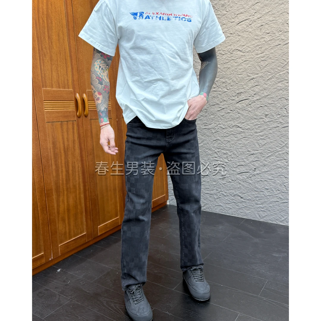 2025秋冬新品时尚休闲百搭黑灰色棋盘格男士合身小直筒牛仔裤3066